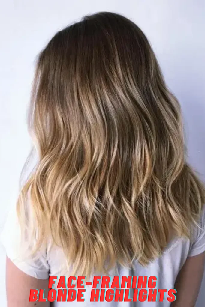 Face-Framing Blonde Highlights