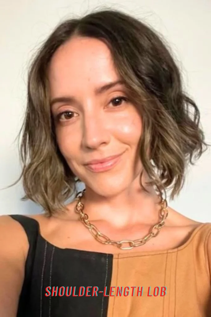 Shoulder-Length Lob