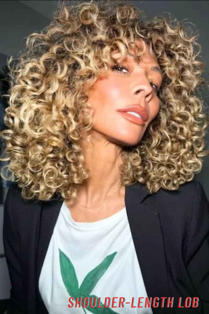 Shoulder-Length Lob